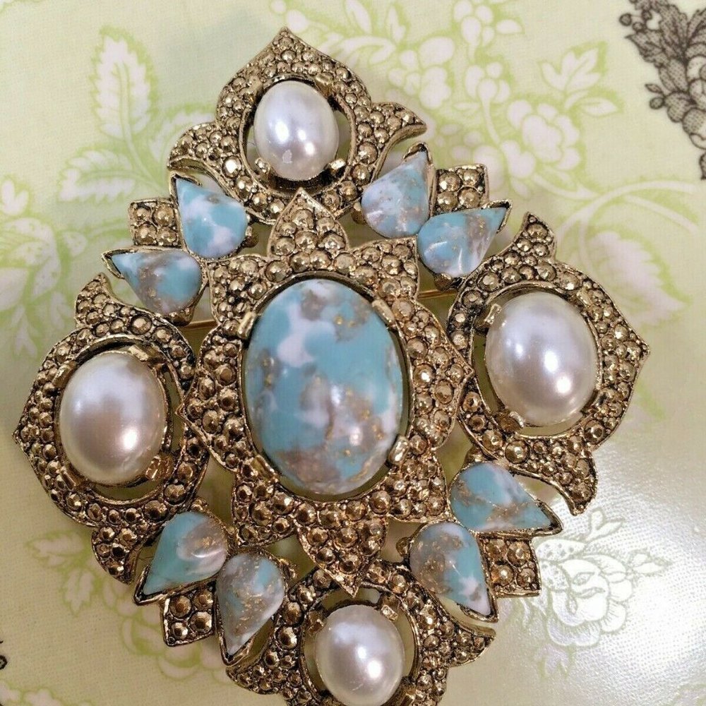 Sarah Coventry Signed Vintage Brooch Pin Pendant
